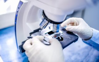 Миниатюрный микроскоп будет идентифицировать раковые клетки в реальном времени