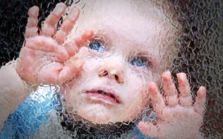 Миниатюрные мозги, изготовленные из клеток кожи пациентов, помогут понять аутизм