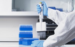 Клинические испытания нового лекарственного препарата привели к смерти одного из участников эксперимента