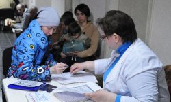 Для переселенцев из Крыма медики организовали социальную акцию